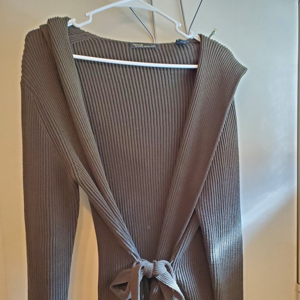 Women's belted cardigan
